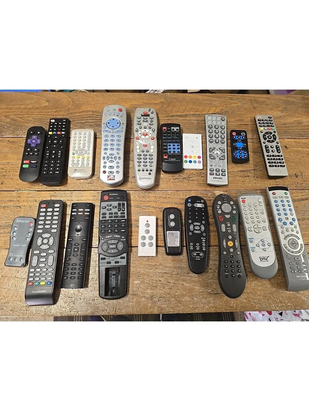 Lot of 20 Mixed Remote Controls Tivo Insignia Philips Audiovox Roku Skyworth